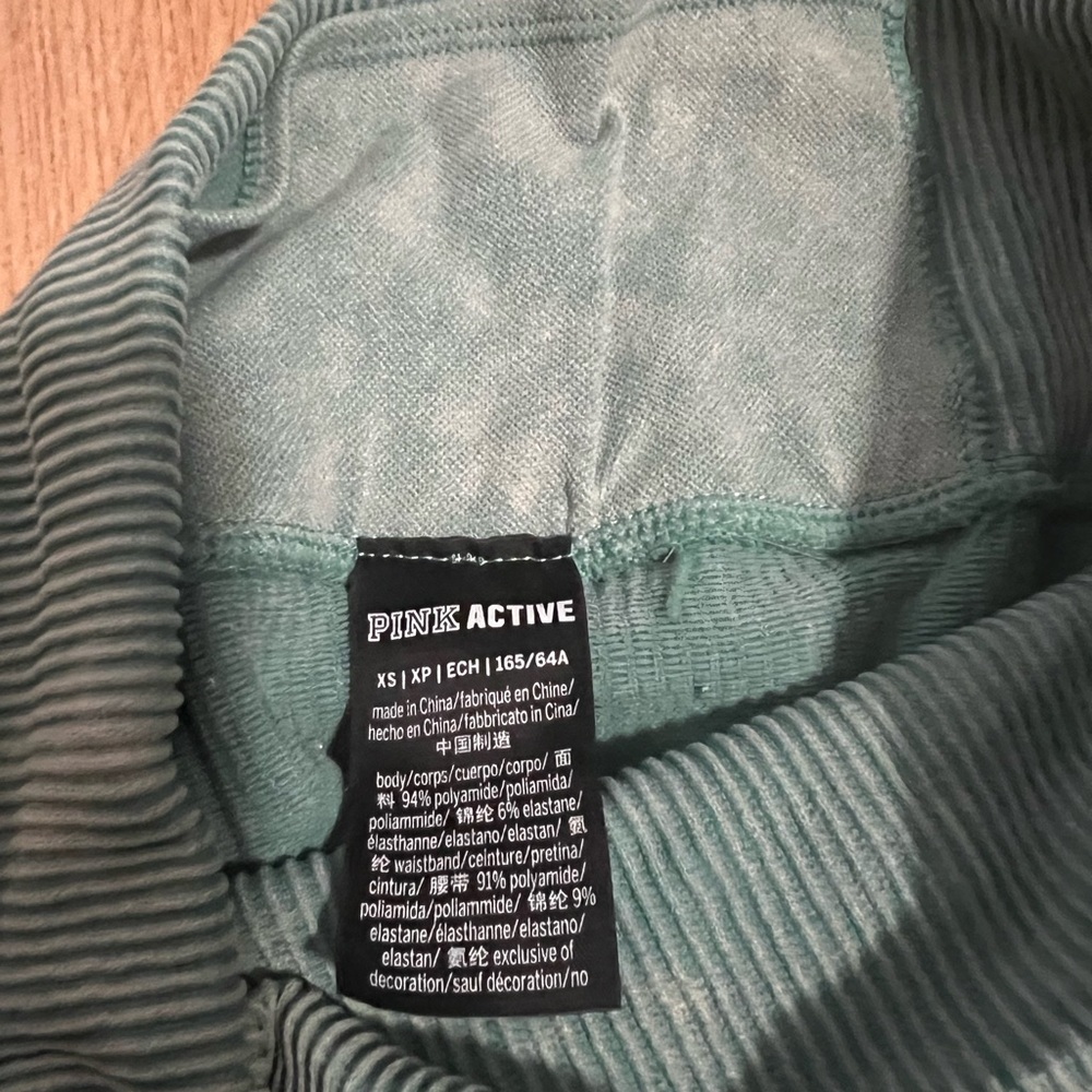 PINK Victoria's leggings with Stretchy Fit - Picture 3 of 3